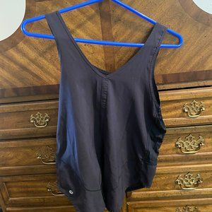 Lululemon black running top